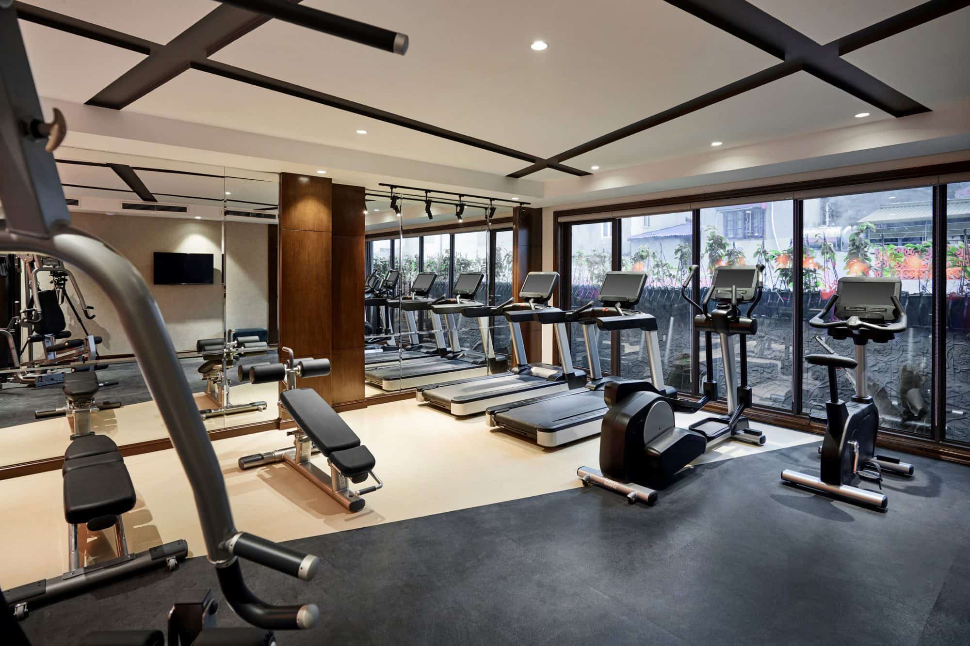 Kepiye Pilih Peralatan Fitness Komersial?